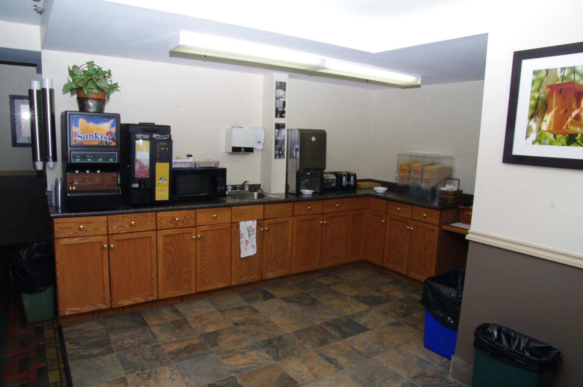 Thompson'S Best Value Inn & Suites Экстерьер фото